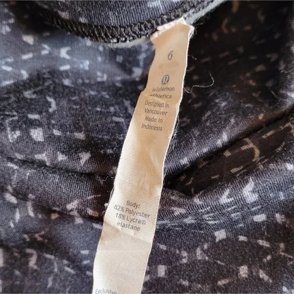 Lululemon True Self Crop II Samba Snake Battleship 6 - Picture 2 of 7